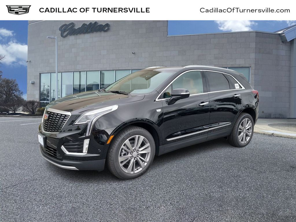 Thumbnail: 2025 Cadillac XT5 - 1