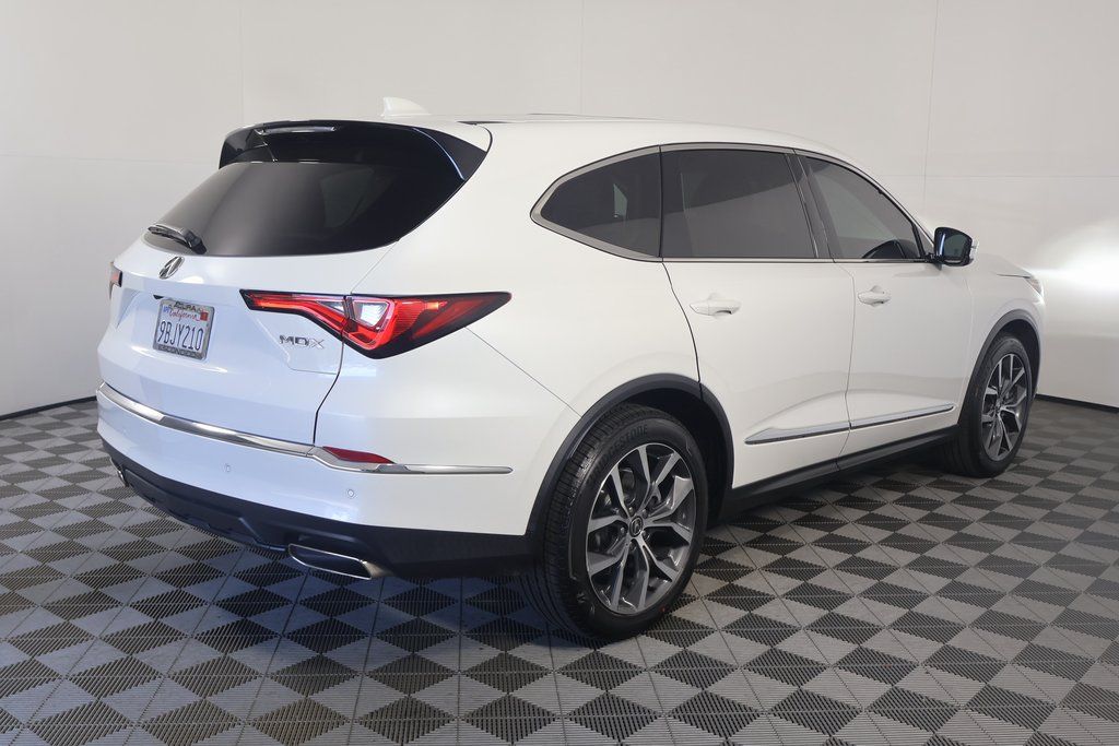 Thumbnail: 2022 Acura MDX - 4