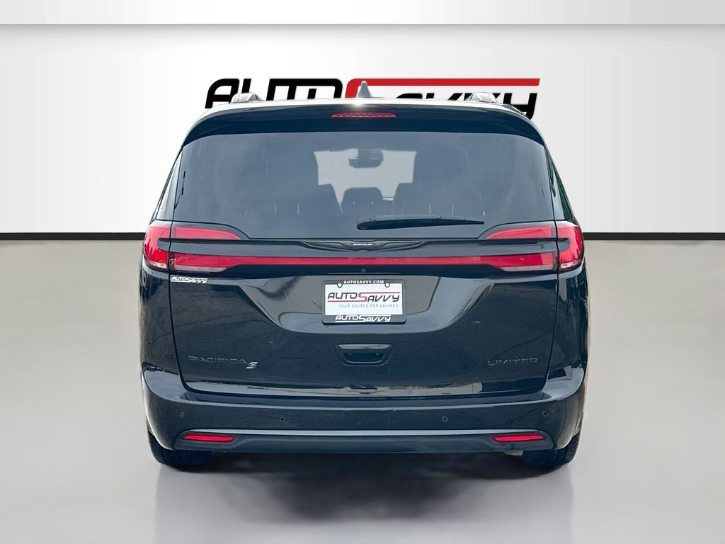 2025 Chrysler Pacifica Limited Black at Toyota of Victoria