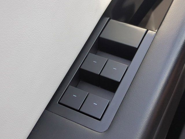 Used 2024  Tesla Base image 21