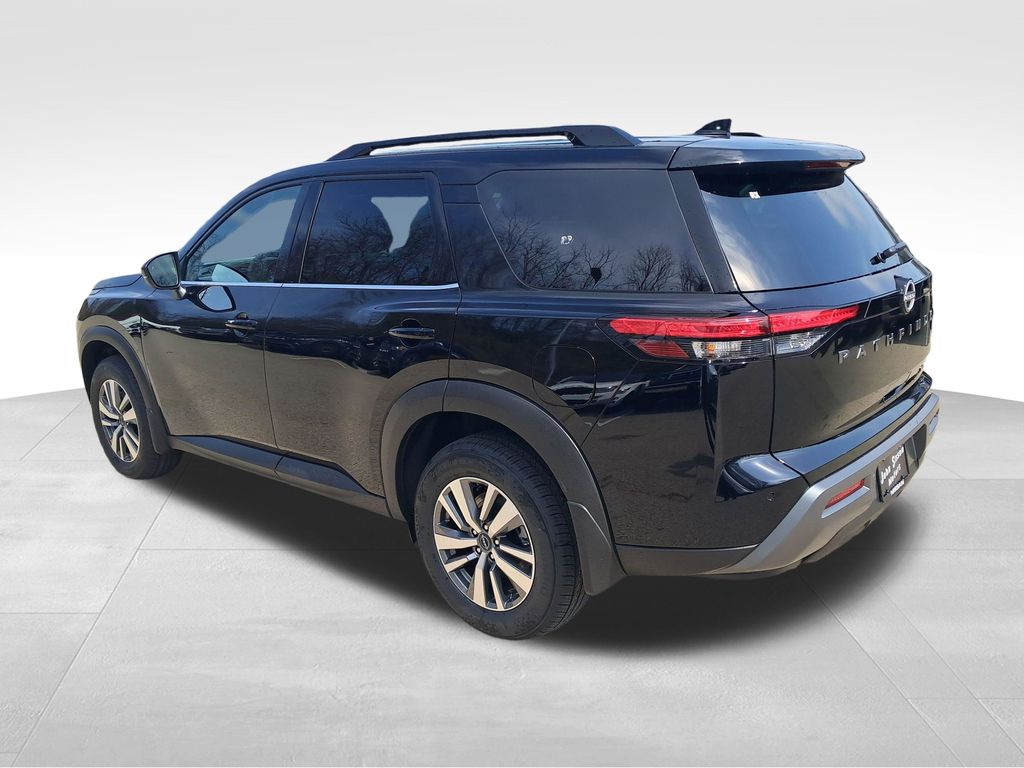 2026 Nissan Pathfinder SL Black at South Hills Kia
