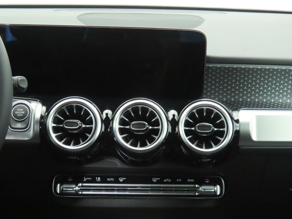 Thumbnail: 2025 Mercedes-Benz GLB - 15