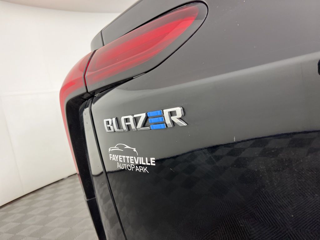 Thumbnail: 2025 Chevrolet Blazer EV - 3