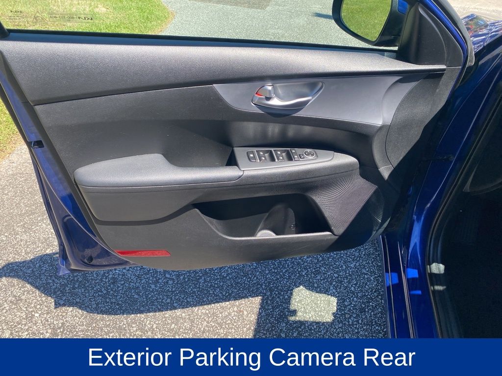 2023 Kia Forte LXS - 10