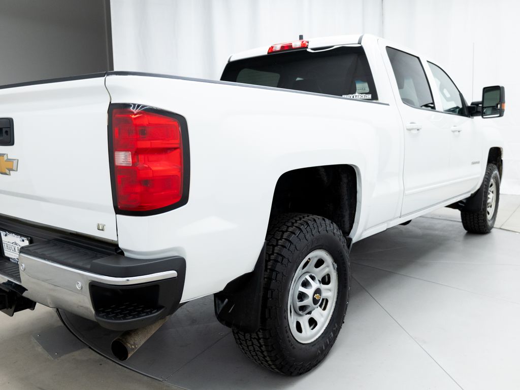 2019 White Chevrolet Silverado 2500HD LT 4X4 Truck