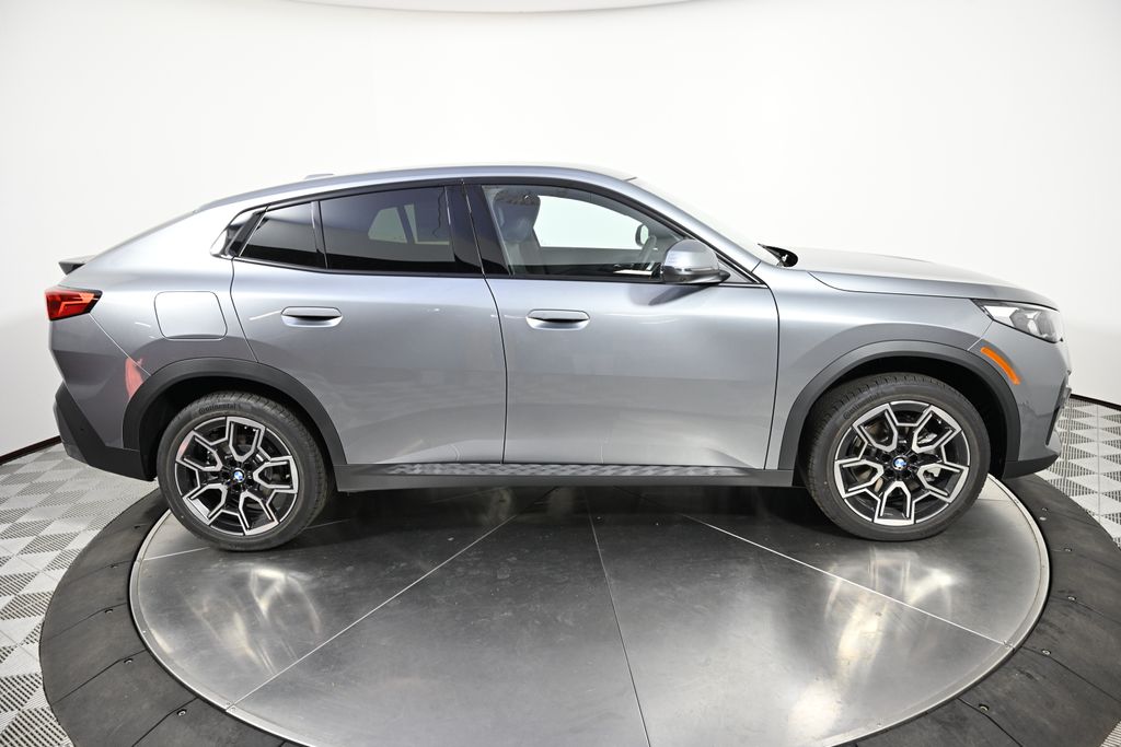 Thumbnail: 2026 BMW X2 - 6
