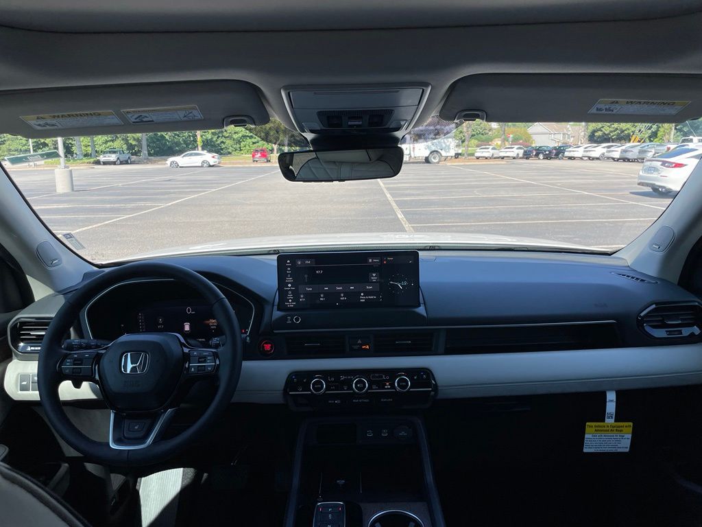 Thumbnail: 2026 Honda Pilot - 10