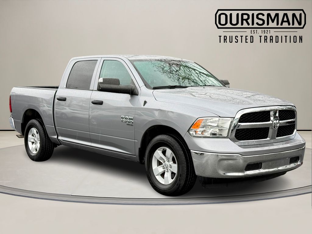 2023 RAM 1500 Classic SLT Crew Cab RWD