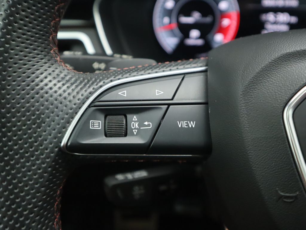 Thumbnail: 2021 Audi S4 - 11