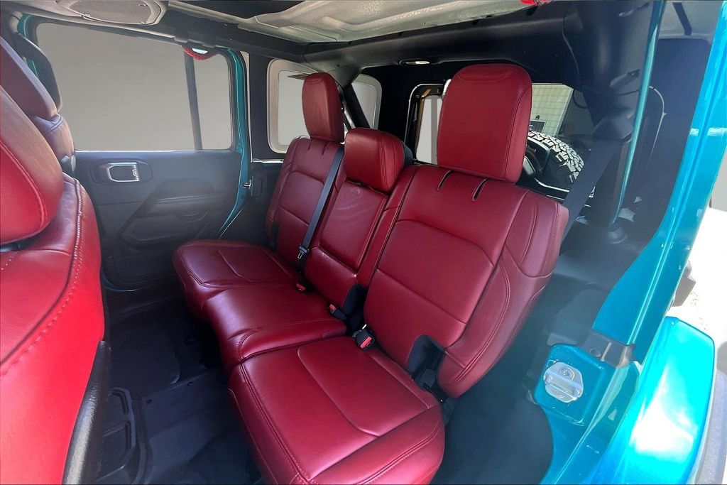 Used 2024 Jeep Wrangler SUV