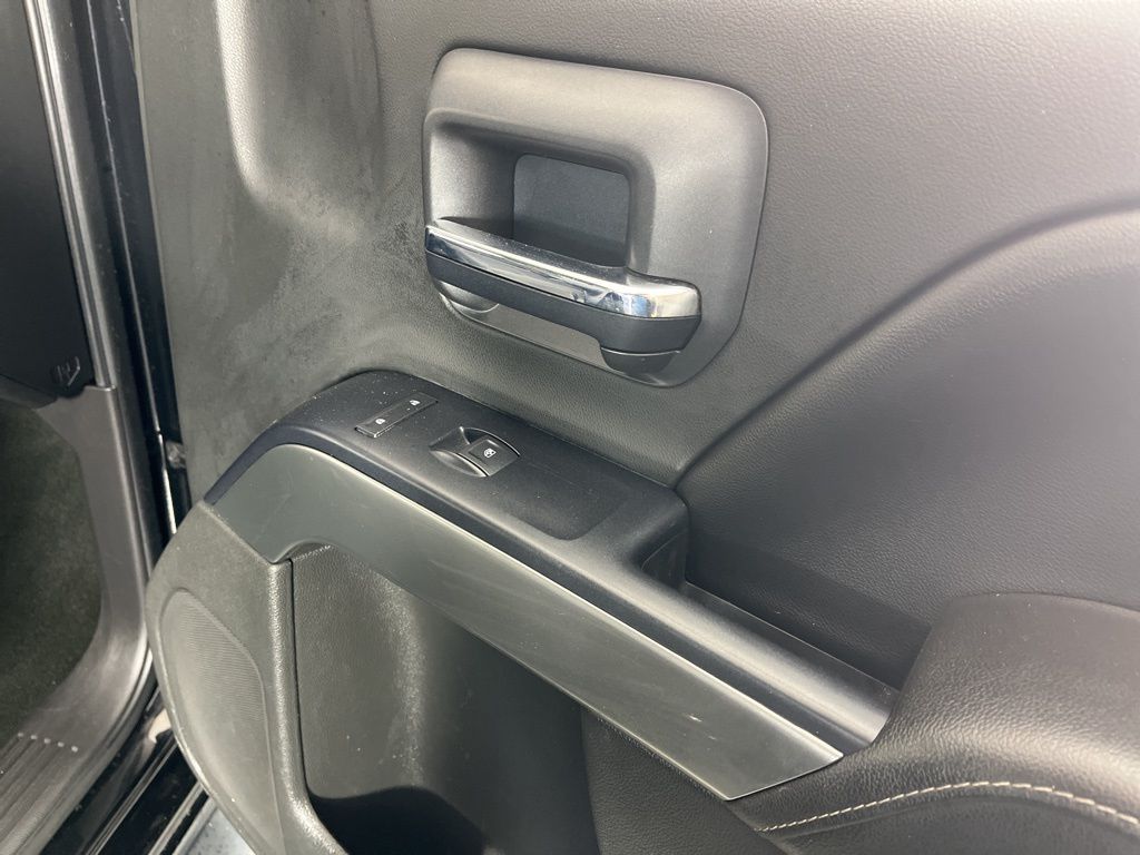 Thumbnail: 2017 Chevrolet Silverado 1500 - 9