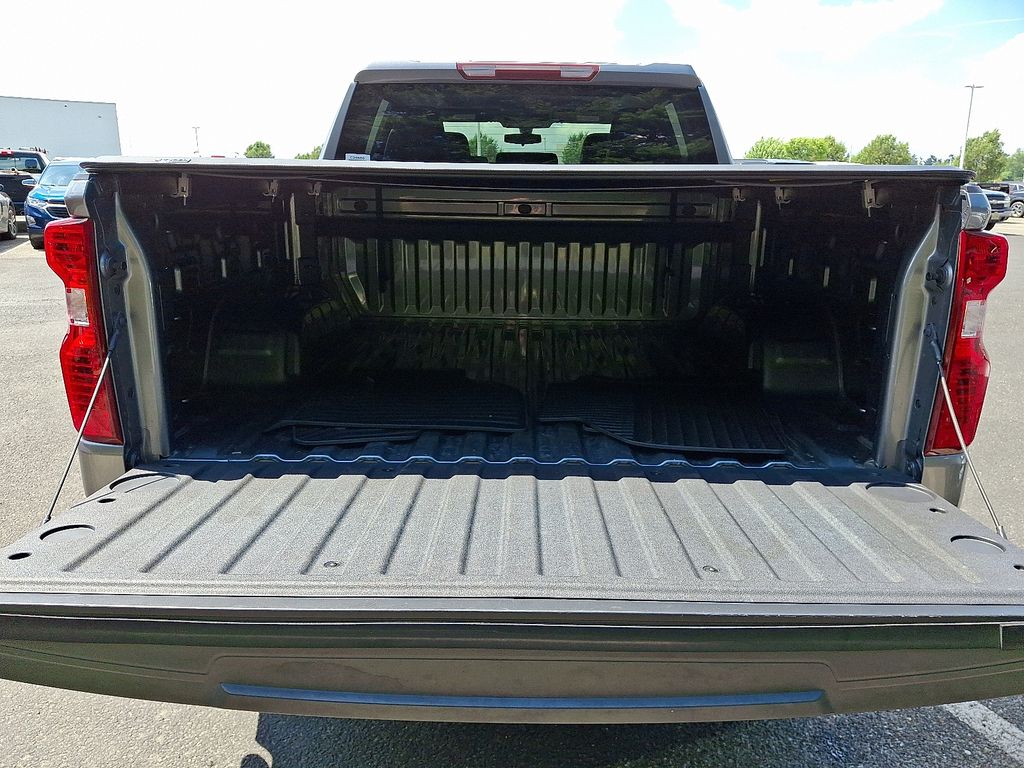Thumbnail: 2022 Chevrolet Silverado 1500 - 29