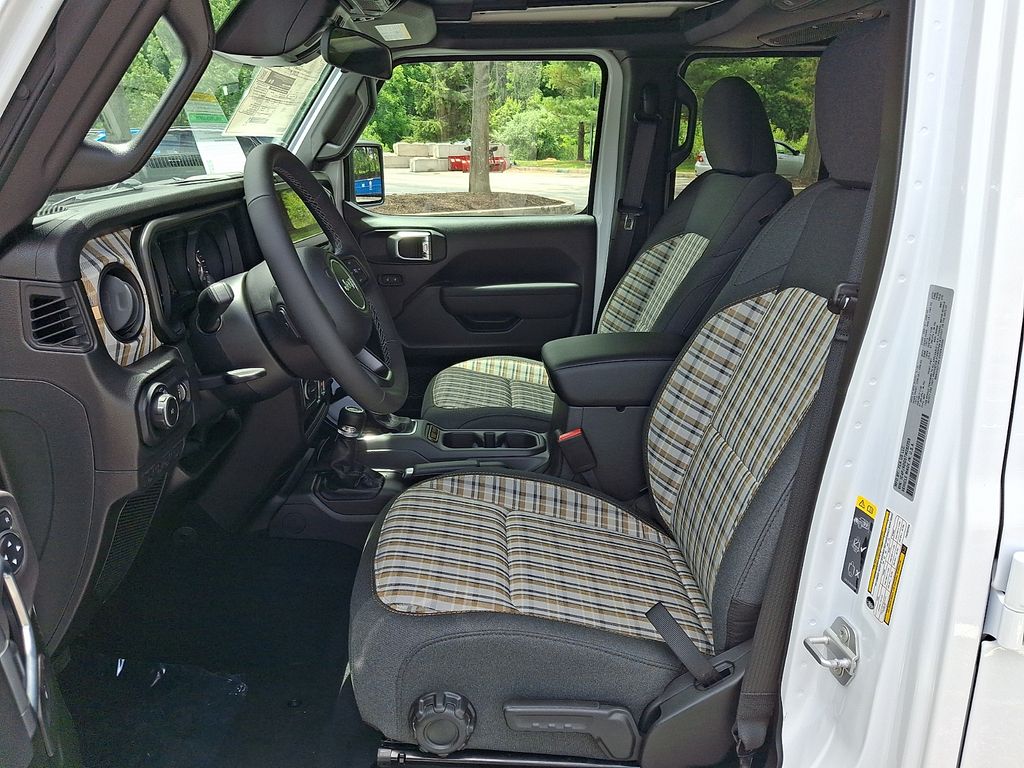 New 2026 Jeep Wrangler SUV