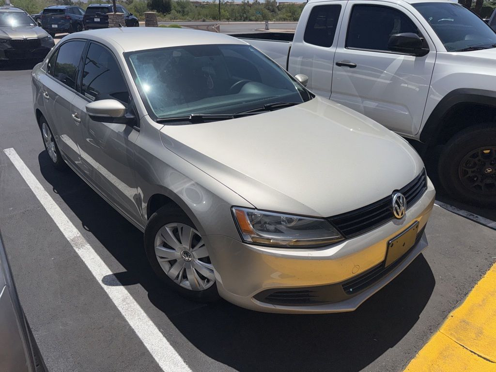 Thumbnail: 2014 Volkswagen Jetta - 3