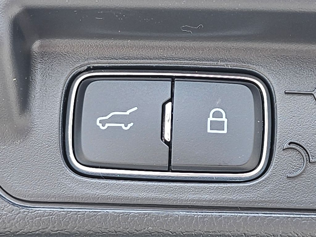 2026 Ford Explorer Platinum White at Walterboro Ford