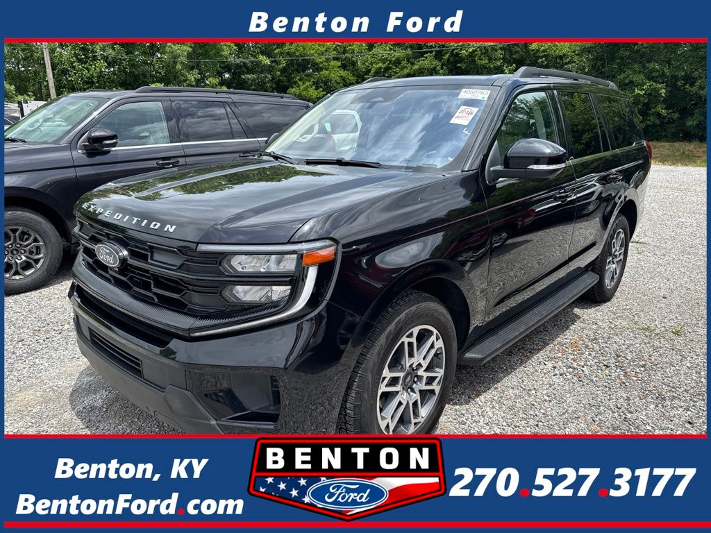 Black Metallic 2025 Ford Expedition Active 4WD SUV / Crossover Four-Wheel Drive Automatic