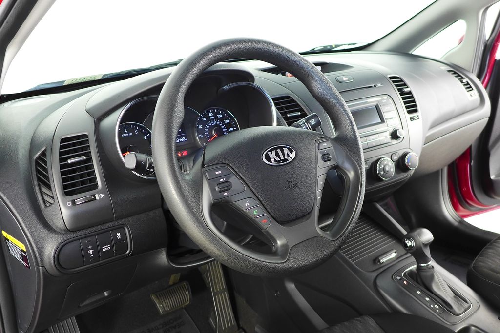 Thumbnail: 2016 Kia Forte - 29