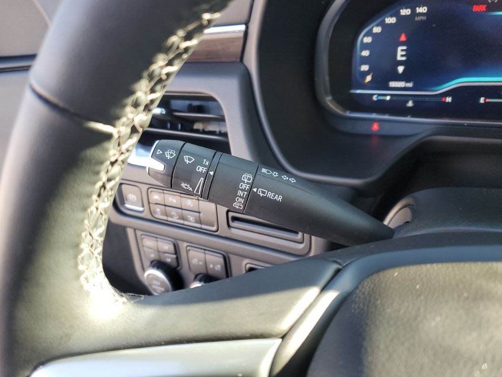 Used Car 2023 Chevrolet Suburban  Z71 For Sale Under $70,000 In Austin, Texas