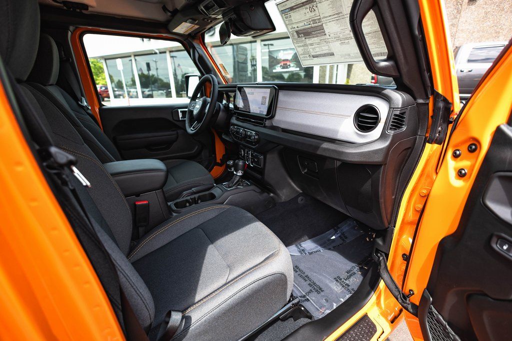 2025 Jeep Wrangler Sport S thumbnail 26