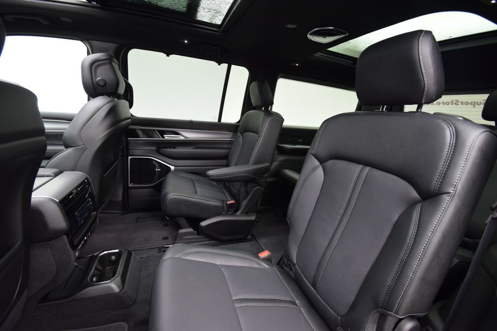 new 2026 Jeep Grand Wagoneer car, priced at $77,579