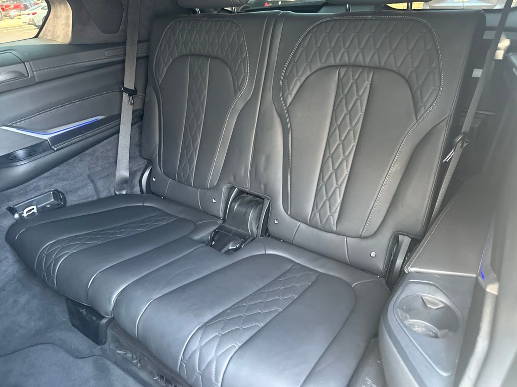 Thumbnail: 2019 BMW X7 - 8
