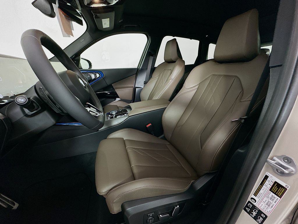 Thumbnail: 2026 BMW X3 - 16