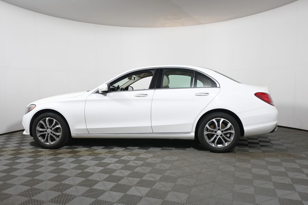 Thumbnail: 2015 Mercedes-Benz C-Class - 2