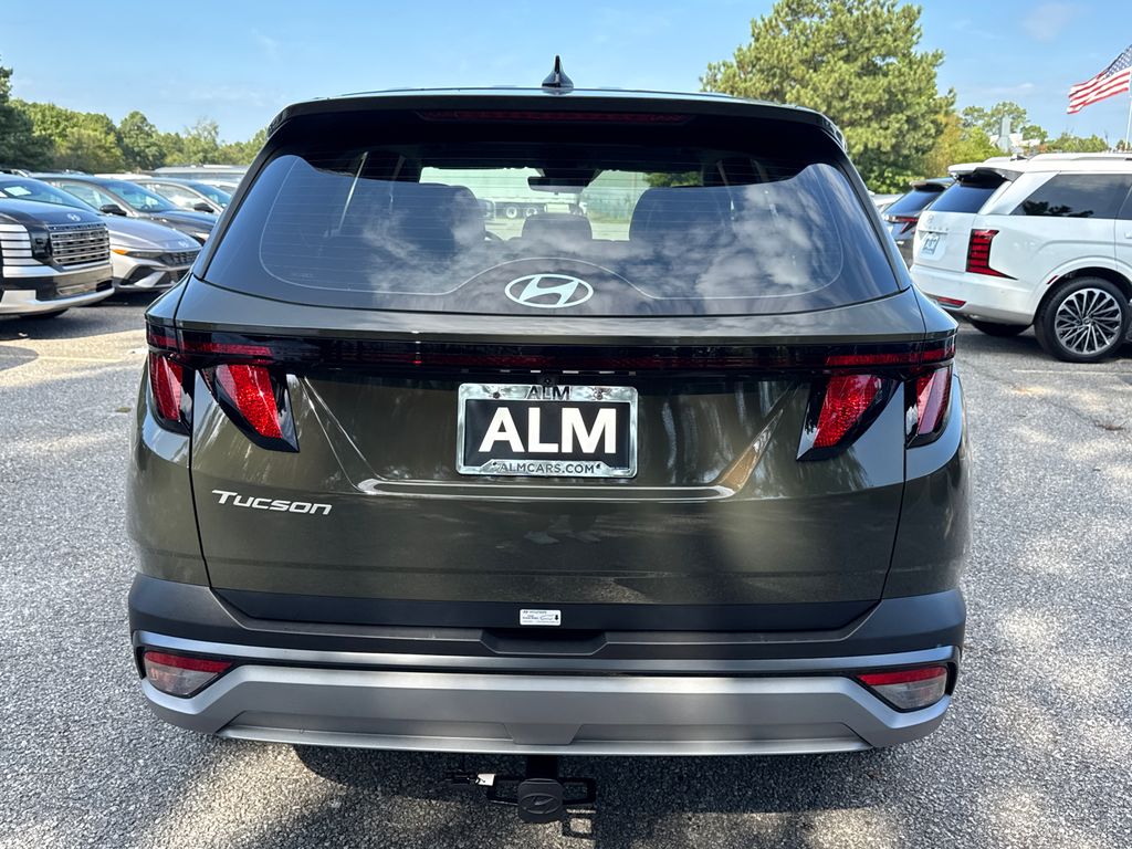 New 2026 Green Hyundai SE image 5