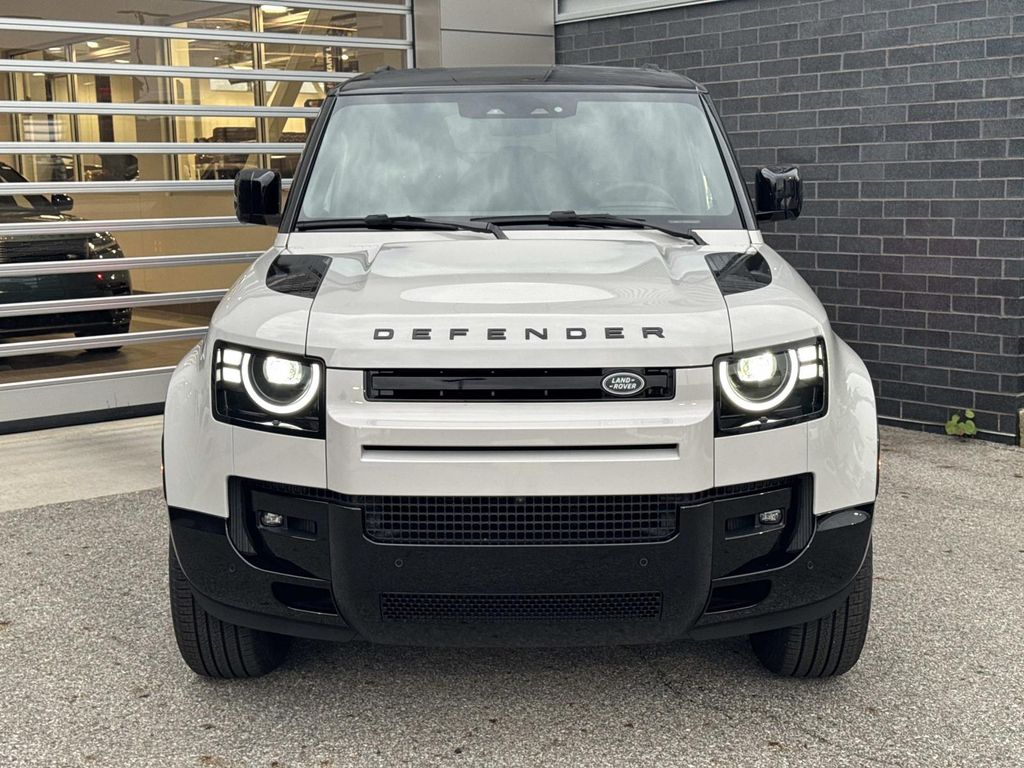 New 2026 Gray Land Rover X-Dynamic SE image 2