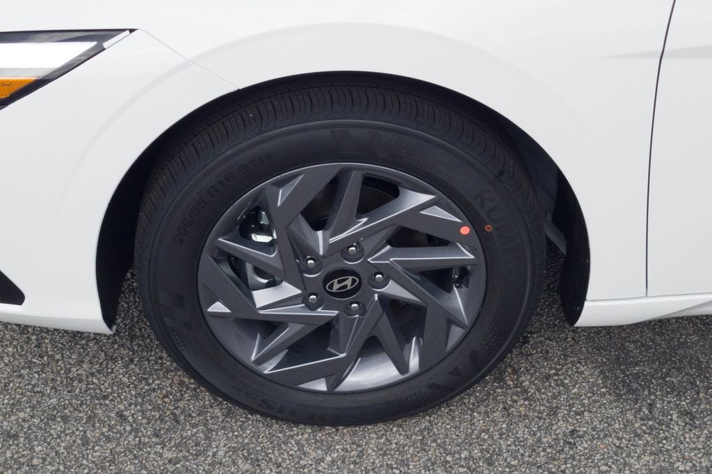 New 2026 White Hyundai Blue image 11