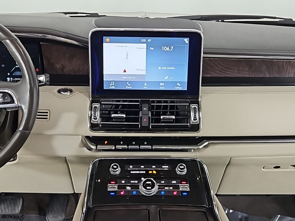 Thumbnail: 2018 Lincoln Navigator - 27