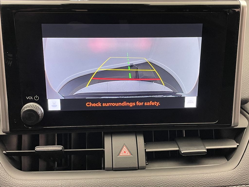 2024 Toyota RAV4 XLE 26