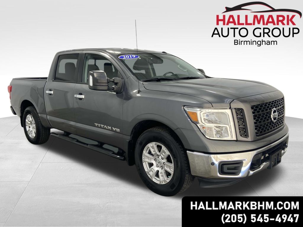 2019 Nissan Titan SV