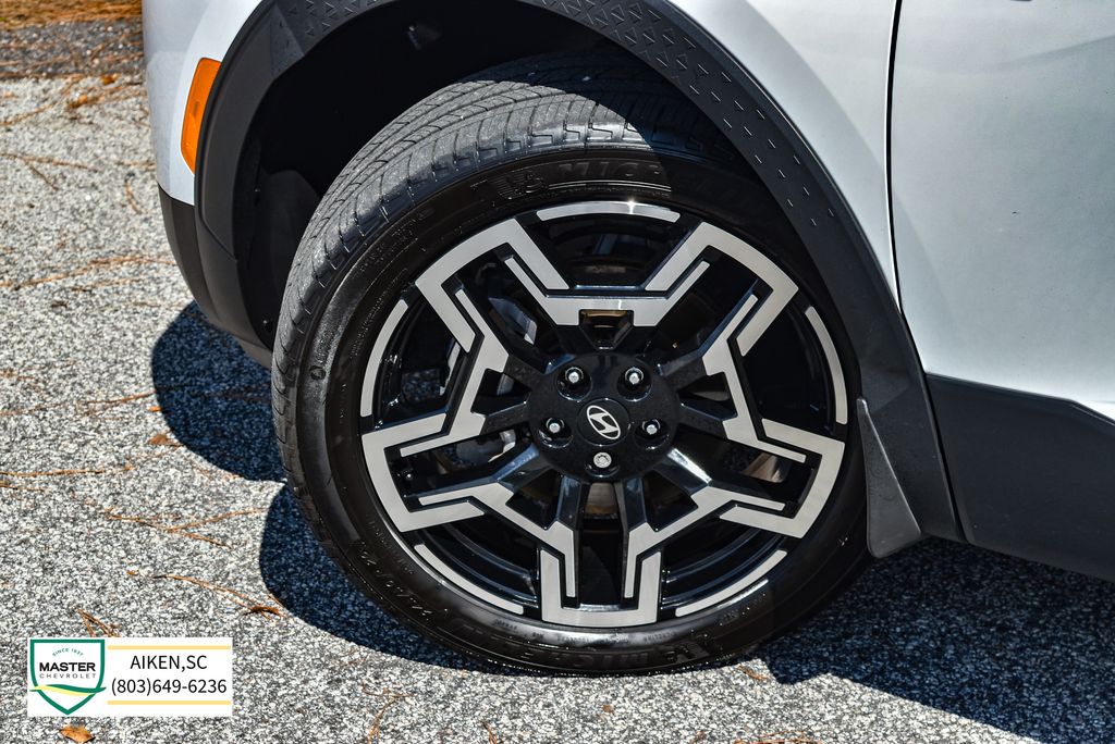 Used 2025 Hyundai Santa Cruz Truck