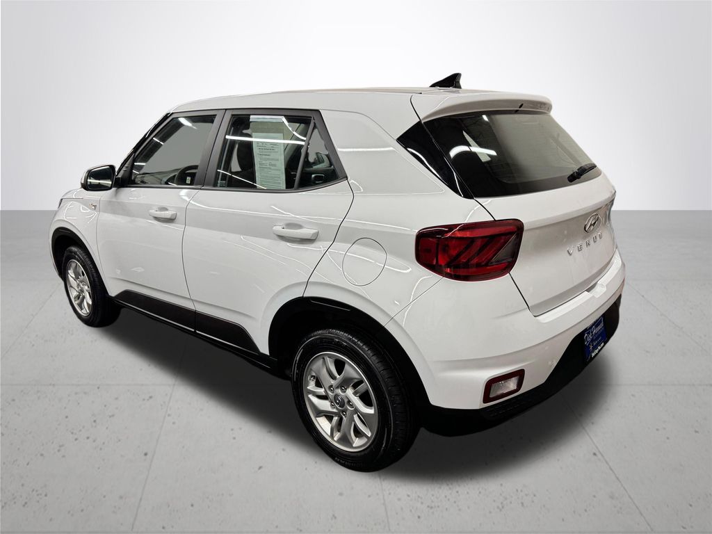 2022 Hyundai Venue SE