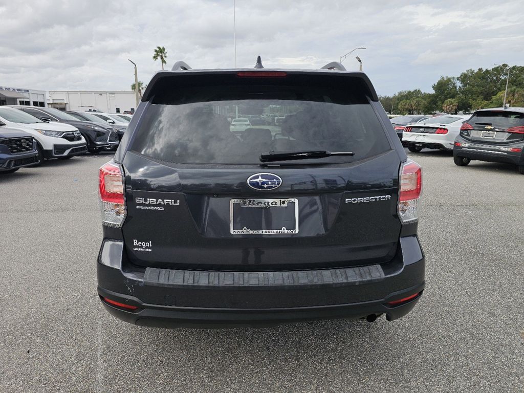 2018 Subaru Forester 2.5i Premium 6