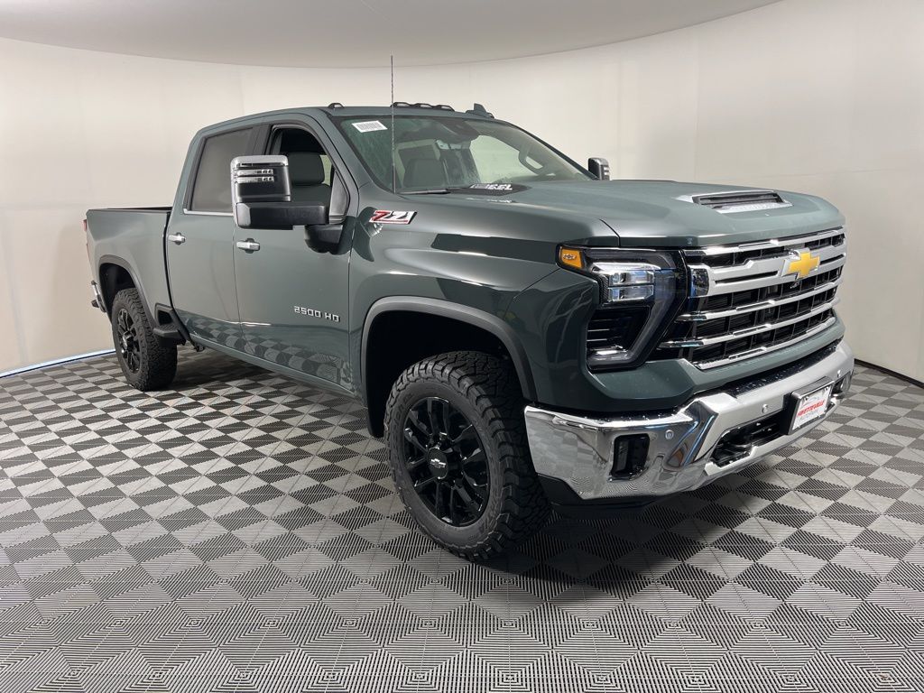 2025 Chevrolet Silverado 2500 LTZ 18