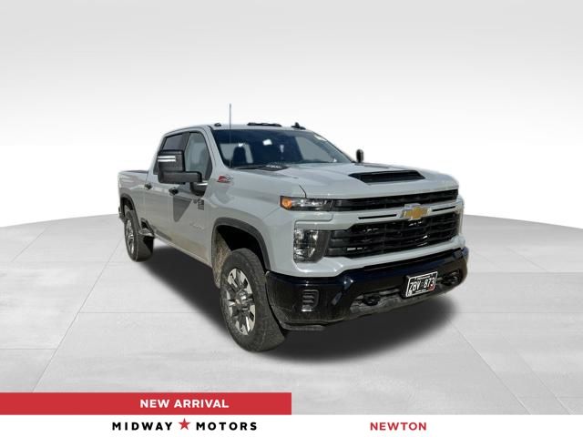 2024 Chevrolet Silverado 2500HD Custom Crew Cab 4WD