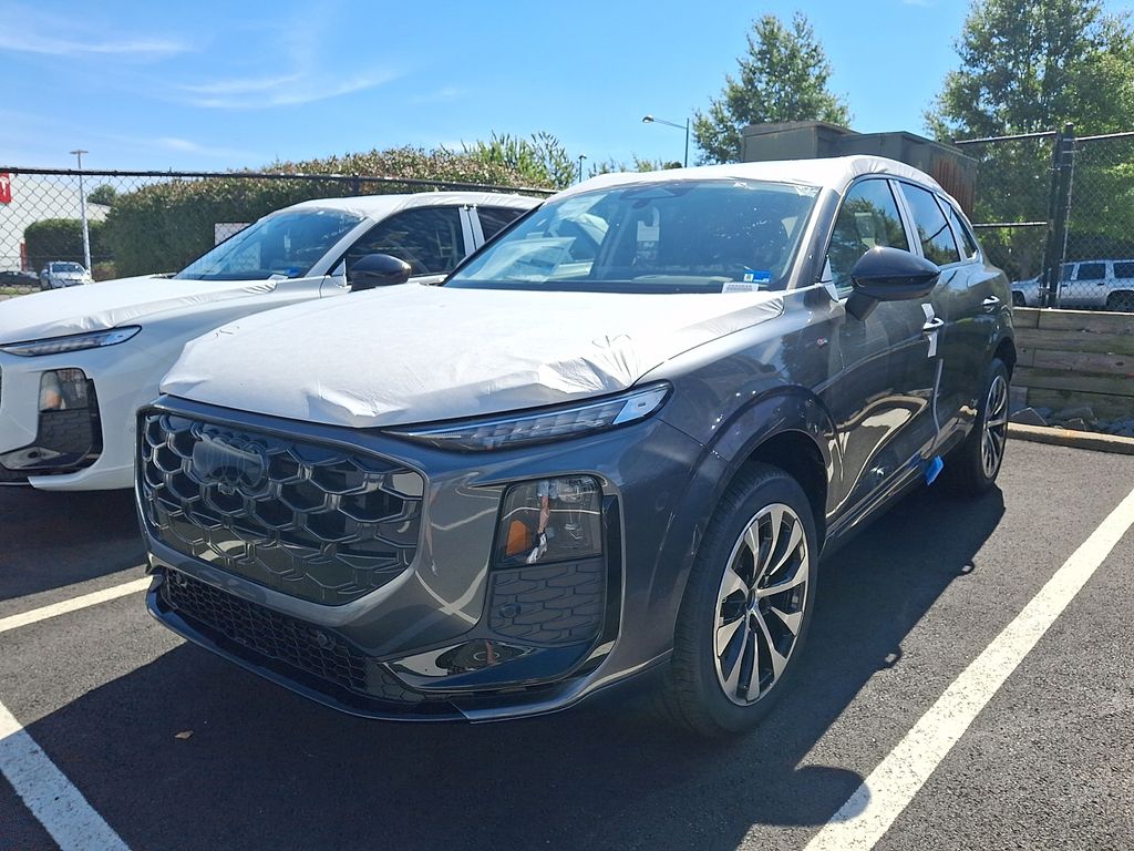 Thumbnail: 2026 Audi Q3 - 1
