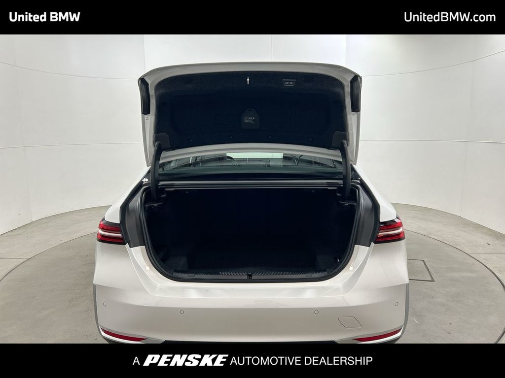2026 BMW 5 Series 530i 22