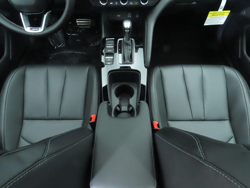 Thumbnail: 2025 Acura Integra - 18