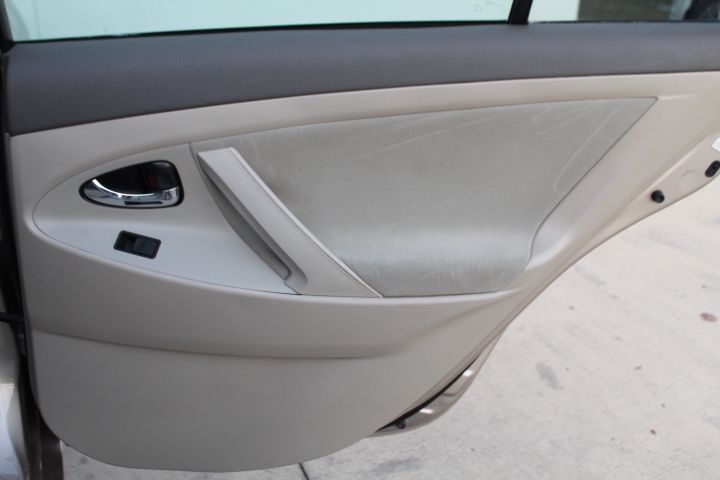 Used Car 2009 Toyota Camry  Le For Sale Under $10,000 In Georgetown, Texas