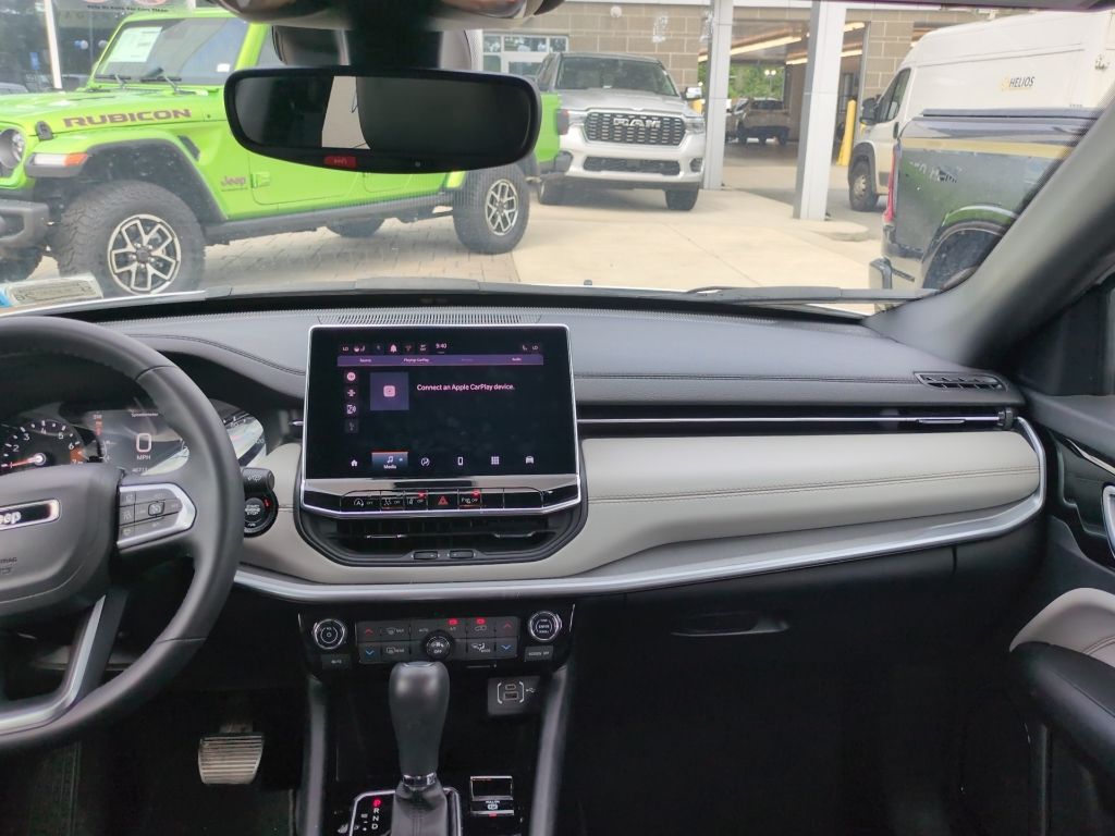 Used 2025 White Jeep Limited image 7