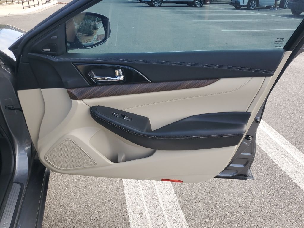 Used Car 2017 Nissan Maxima  Platinum For Sale Under $15,000 In Austin, Texas