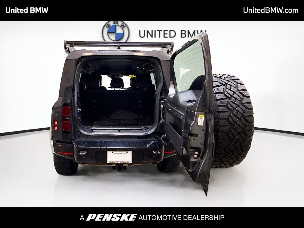 Thumbnail: 2022 Land Rover Defender - 14