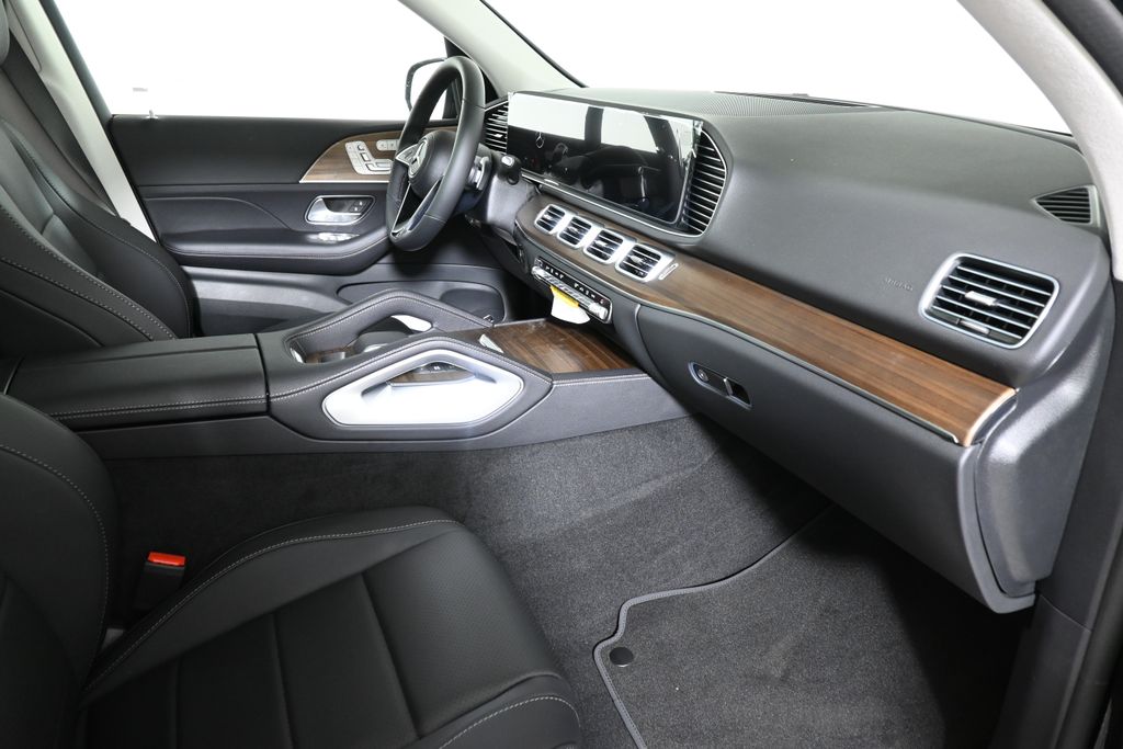 Thumbnail: 2026 Mercedes-Benz GLE - 21