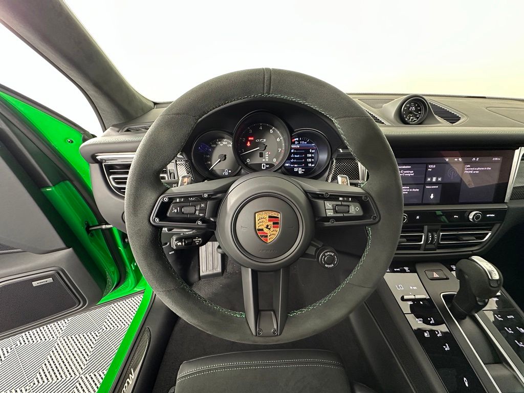 Thumbnail: 2026 Porsche Macan - 24