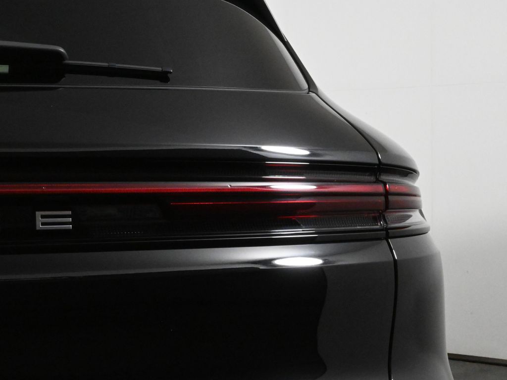 Thumbnail: 2024 Porsche Cayenne - 13
