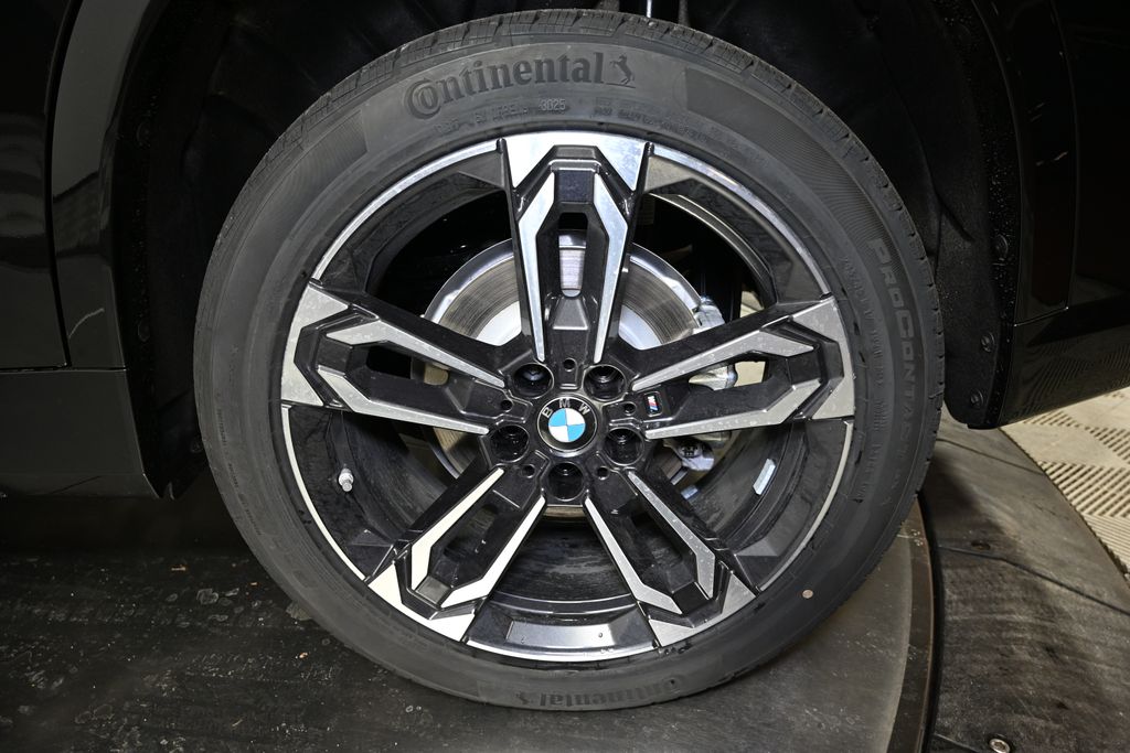 Thumbnail: 2026 BMW X1 - 12