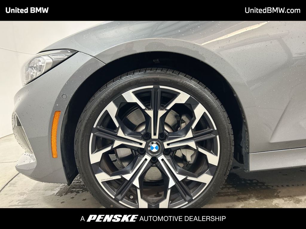 Thumbnail: 2025 BMW 3 Series - 10